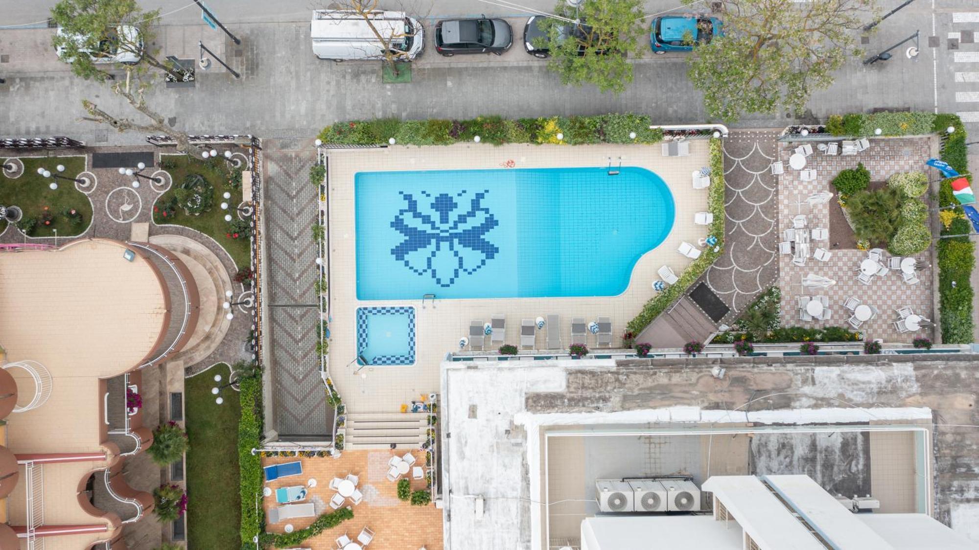Hotel Capitol Gatteo a Mare Kültér fotó